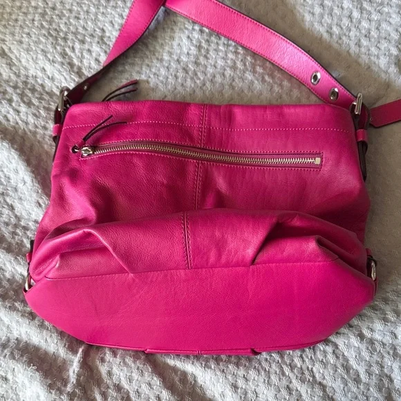Pink coach Leather Shoulder Bag - Picture 2 of 3